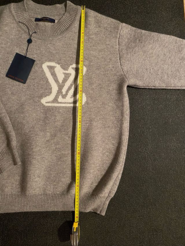 Camiseta Louis Vuitton cinza tamanho único