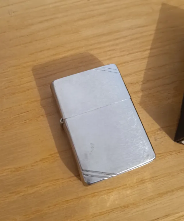 Mechero Zippo plateado 90's con caja original