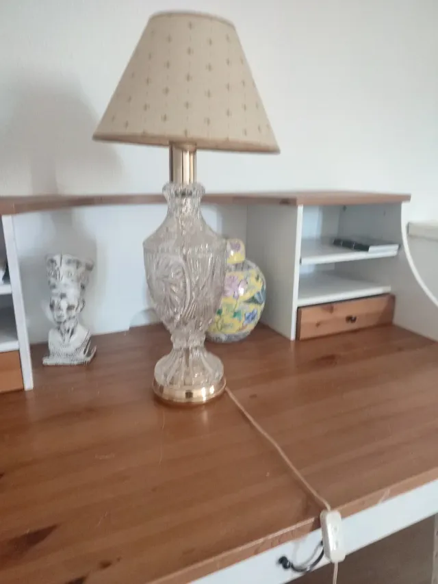 Lâmpada de cristal da Boêmia e metal dourado