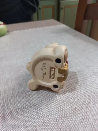 Orsetto Thun 2019 con cappello rosso