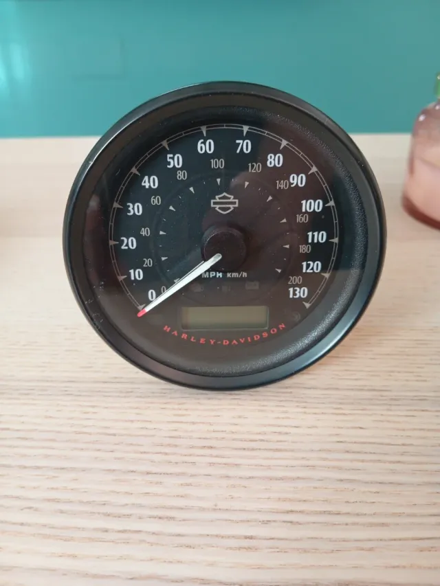 Velocímetro Harley  Cuenta kilómetros Harley-Davi