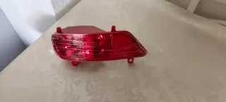 Piloto trasero rojo coche