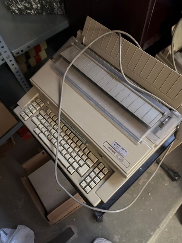 Olivetti Torres ET 2200 Máquina de escribir