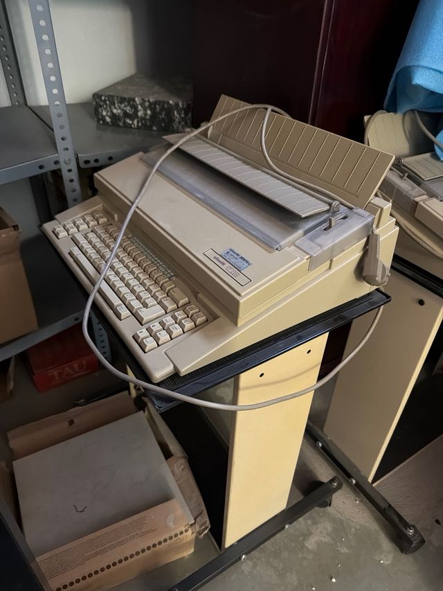 Olivetti Torres ET 2200 Máquina de escribir