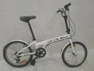 Bicicleta Plegable GT Blanca