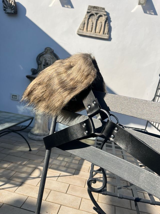 Spallaccio Singolo pelliccia -Viking/medievale NEW