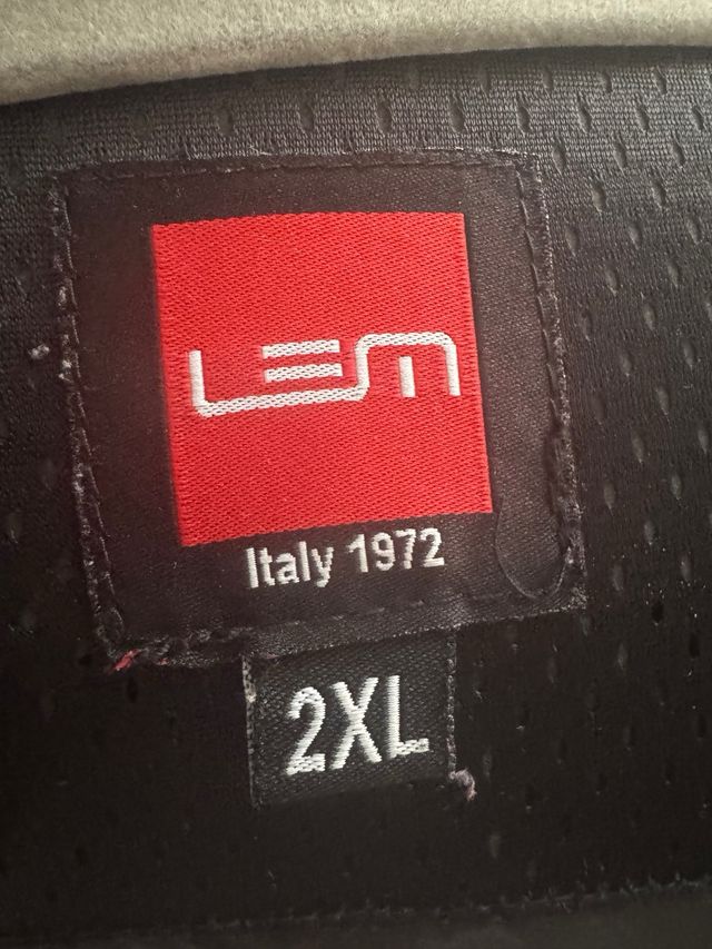 Chaqueta de moto de cuero