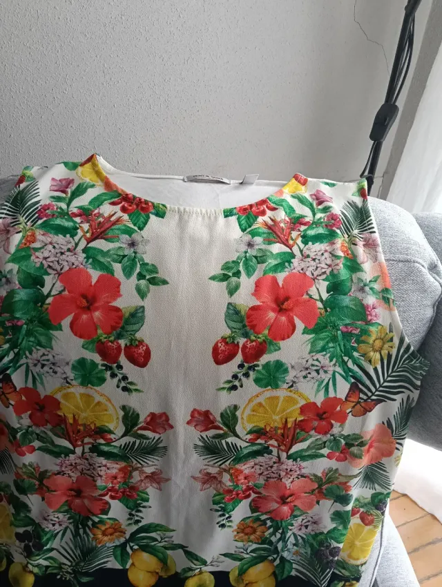 Niki verano estampado floral y frutas