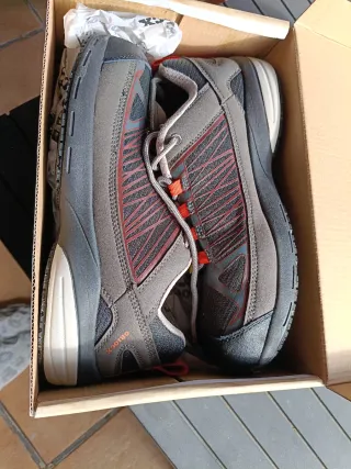 Zapatos de trabajo Oribck, solo usado una vez
