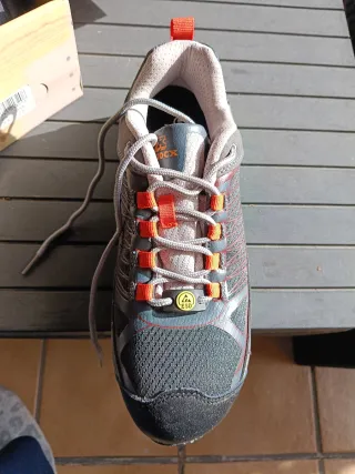 Zapatos de trabajo Oribck, solo usado una vez
