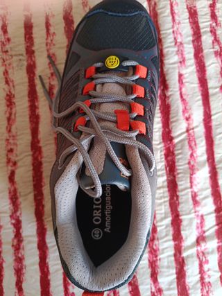 Zapatos de trabajo Oribck, solo usado una vez
