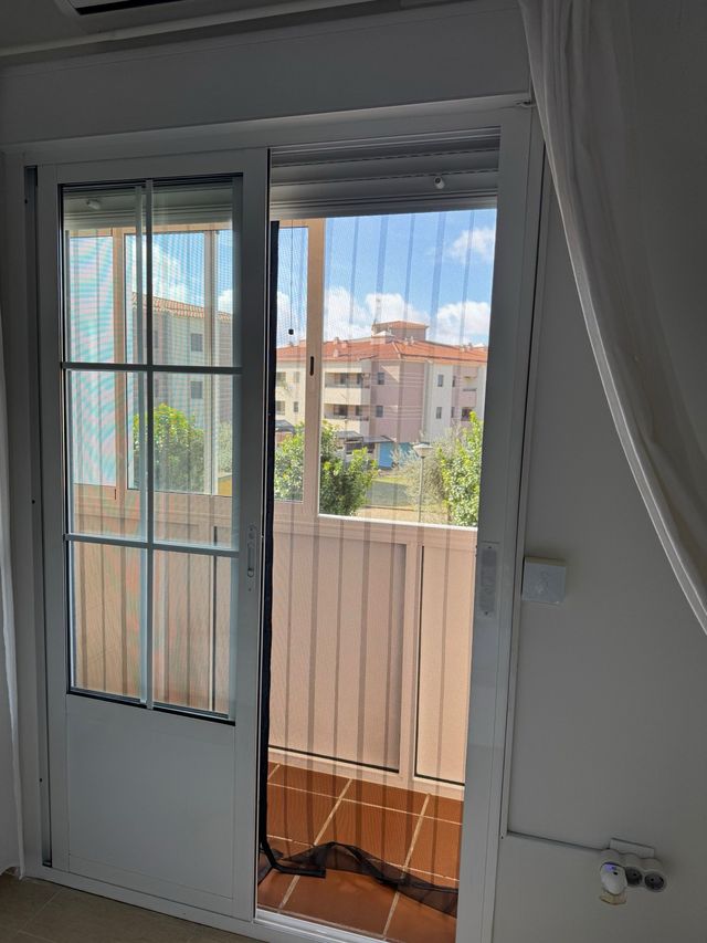 Ventana balconera corredera