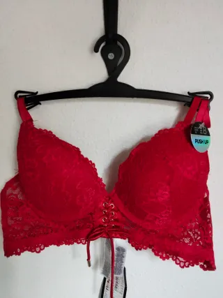 Sujetador rojo encaje push up New Yorker