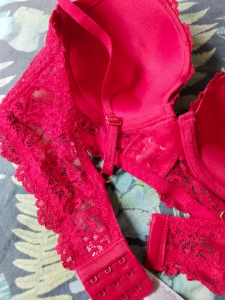 Sujetador rojo encaje push up New Yorker