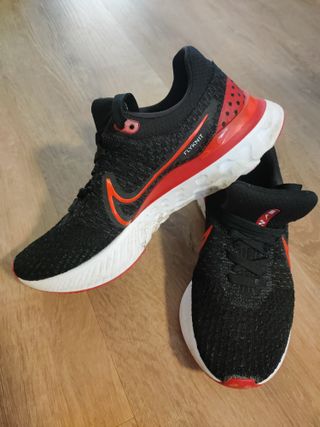 Tênis Nike React Infinity Run Flyknit 40