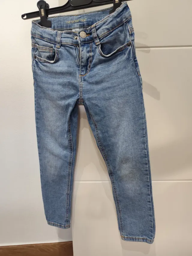 Pantalones vaqueros Zara Talla 5_6 116cm