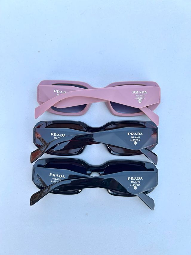 Gafas de sol nuevas a estrenar.