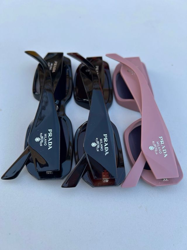 Gafas de sol nuevas a estrenar.