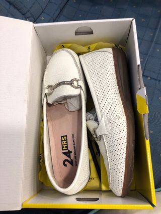Zapatos 24 HRS Blancos (usados solo una vez)