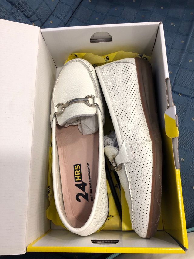 Zapatos 24 HRS Blancos (usados solo una vez)