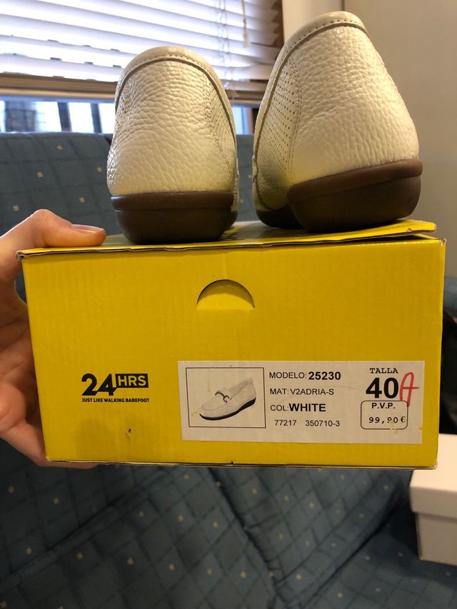 Zapatos 24 HRS Blancos (usados solo una vez)