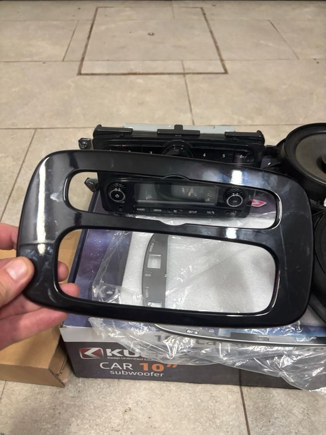 Radio Smart 453 con altavoces