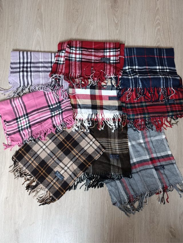 Bufandas Burberry a cuadros
