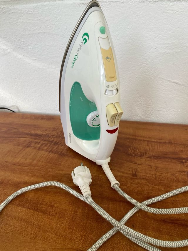 Plancha de ropa Taurus