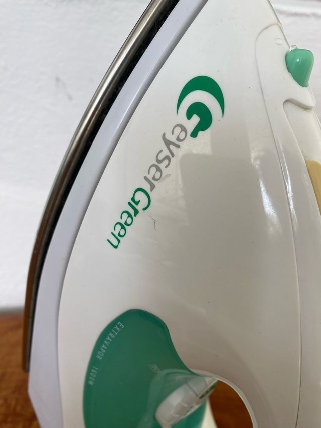 Plancha de ropa Taurus