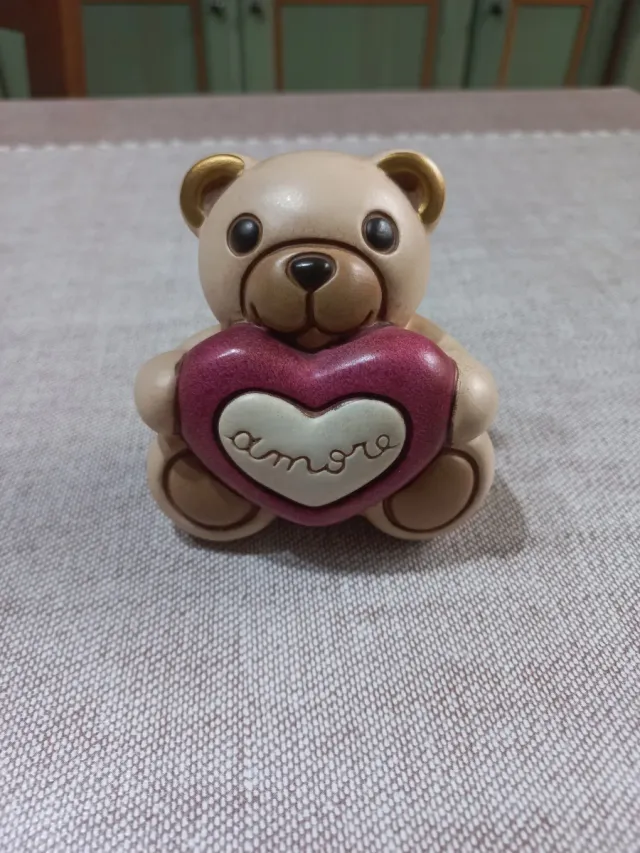 Orsetto Thun con cuore Amore