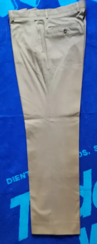 Pantalón vestir hombre.