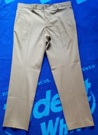 Pantalón vestir hombre.