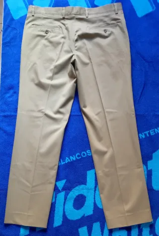 Pantalón vestir hombre.