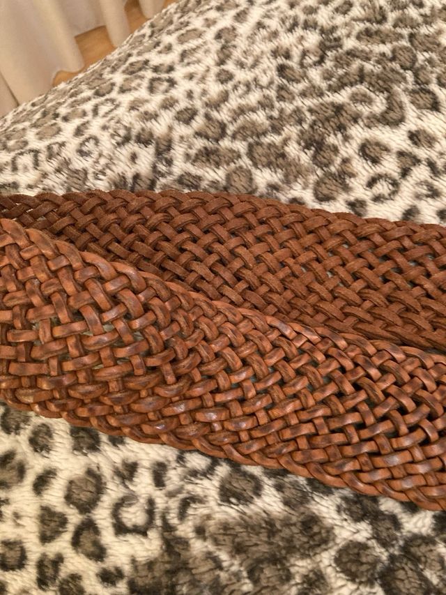 Cinturón Cuero Trenzado Hebilla Dorada