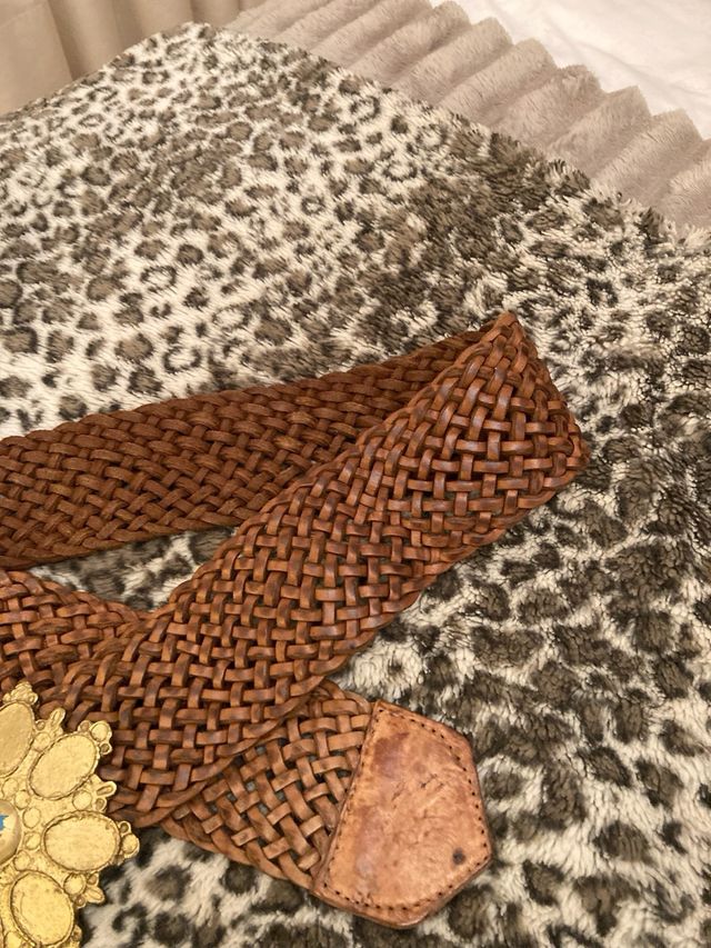 Cinturón Cuero Trenzado Hebilla Dorada