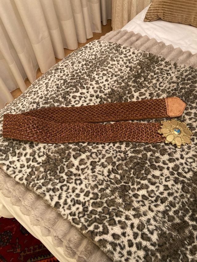 Cinturón Cuero Trenzado Hebilla Dorada