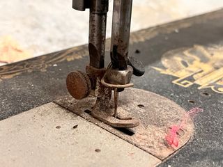 Máquina de coser Singer antigua