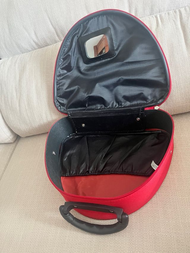 Maletín de mano de viaje rojo