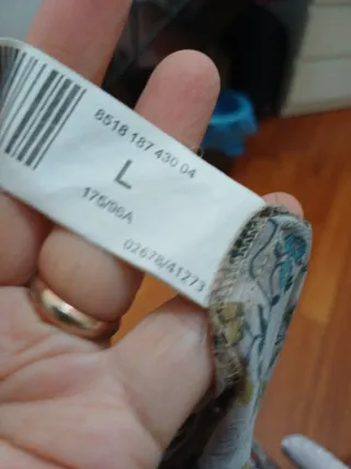 Blusa Stradivarius fantasia floreale