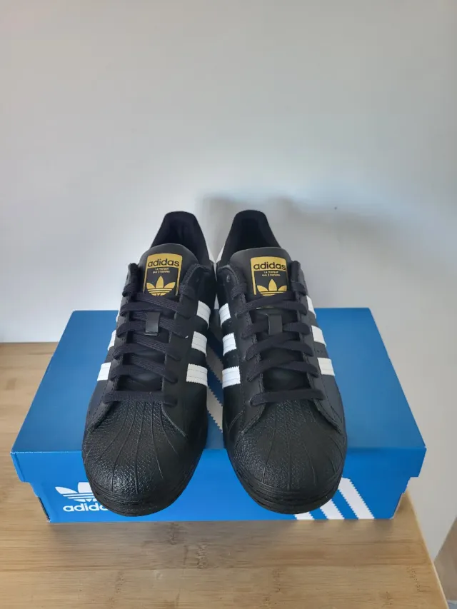Adidas Superstar