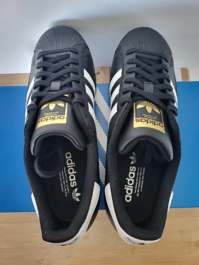 Adidas Superstar