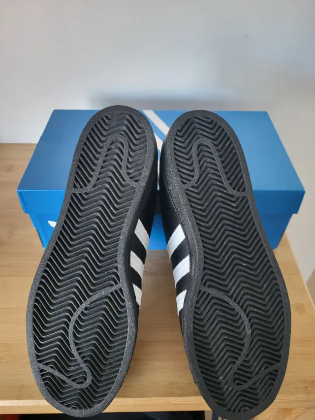 Adidas Superstar