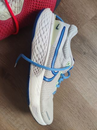 Nike ZoomX Invincible Run Flyknit 2 - Tamanho 40