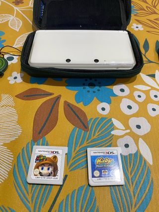 Nintendo 3DS Blanca con Juegos