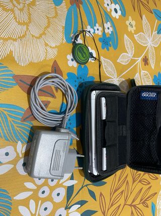 Nintendo 3DS Blanca con Juegos