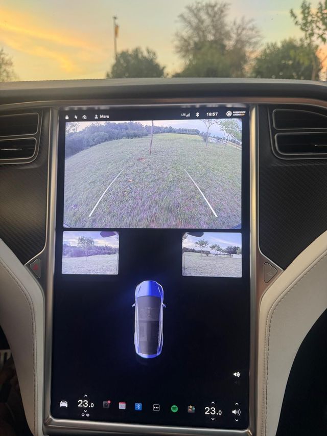 Tesla Model X P100D 4WD