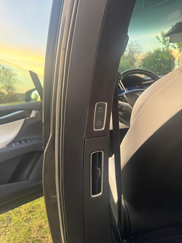 Tesla Model X P100D 4WD