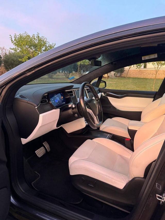Tesla Model X P100D 4WD