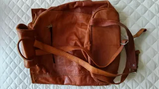 Mochila de piel marrón