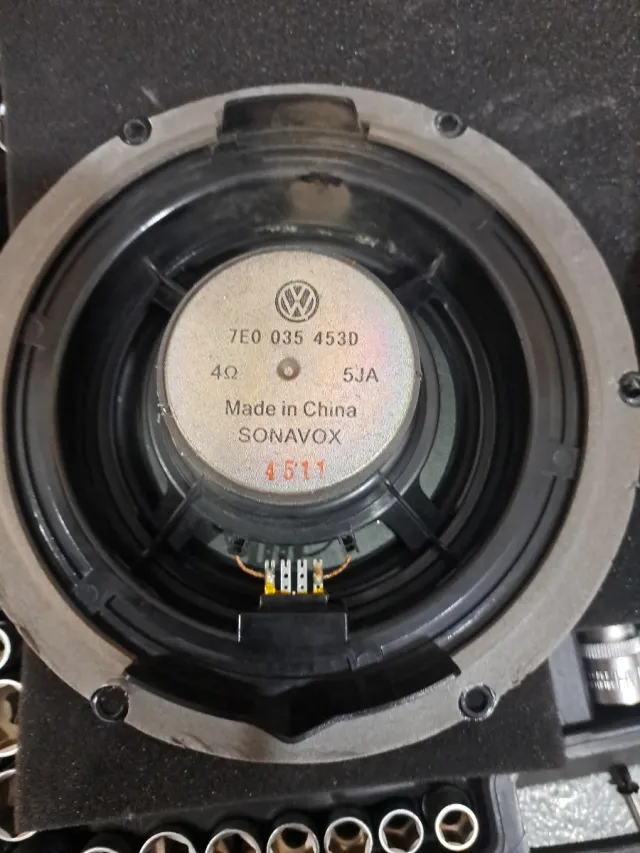 Altavoces vw t5 sanavox